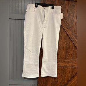 White Le Crop Mini Boot jeans with braided waist. NWT